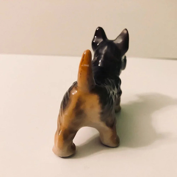 Vintage Small Scottish Terrier Figurine 3.5 Inch Long Dog Figure Japan - Picture 5 of 12